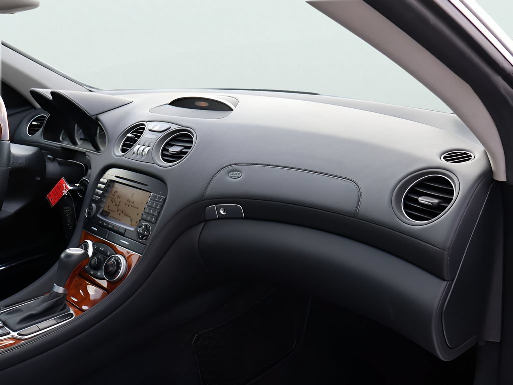 Used 2008 Mercedes-Benz SL 550 image 12