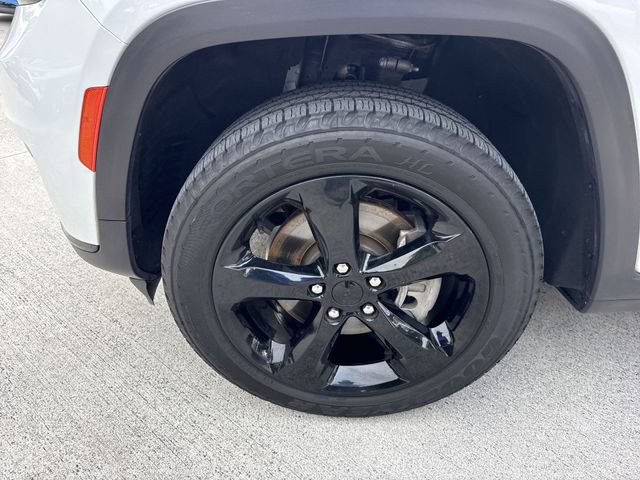 Used 2022 Jeep Grand Cherokee L Laredo RWD image 10
