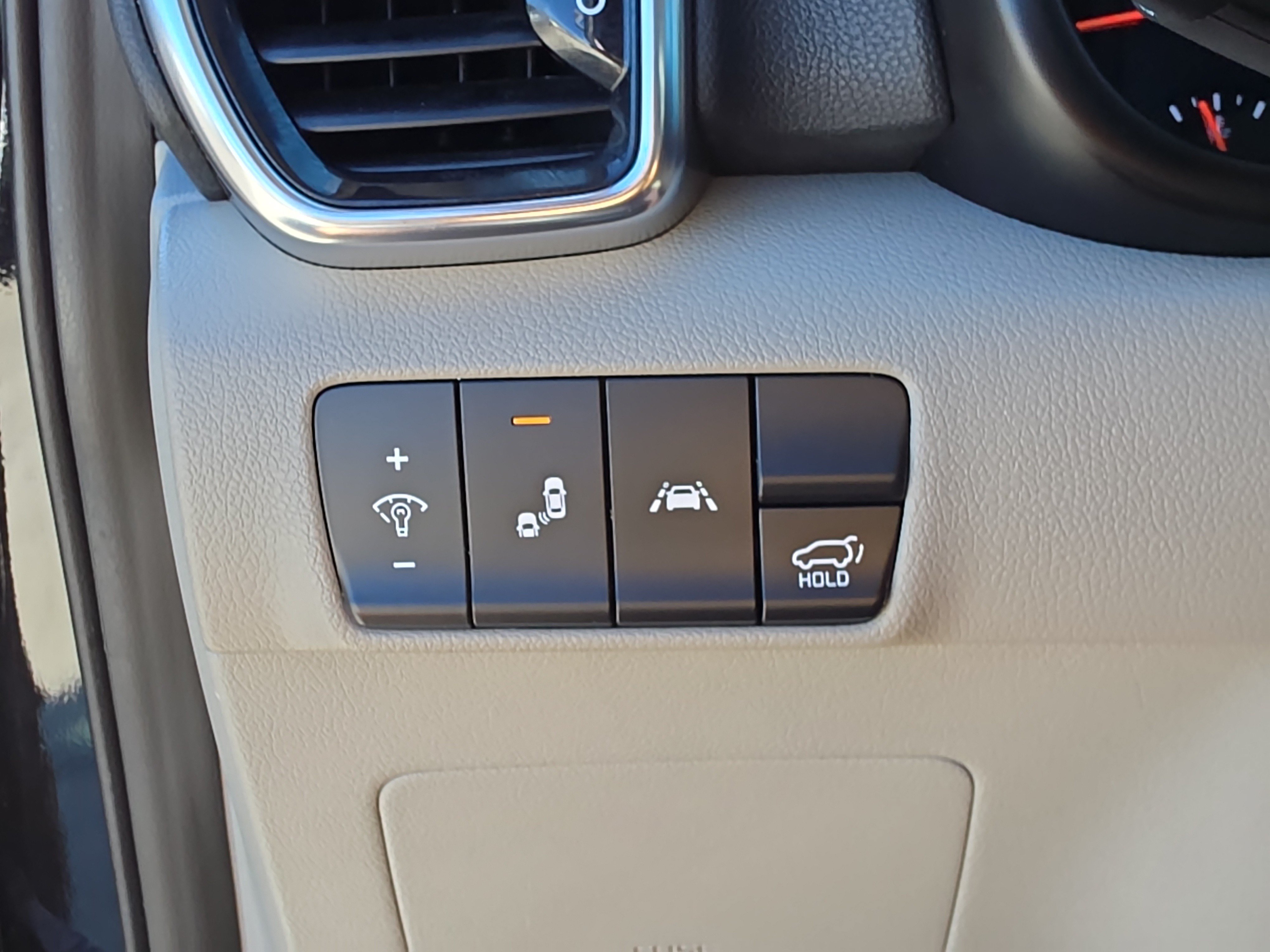 Certified 2022 Kia Sportage EX FWD image 29