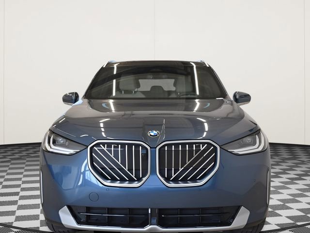 Used 2025 BMW X3 xDrive30i image 3