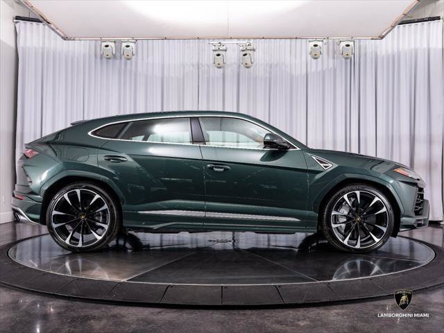Used 2021 Lamborghini Urus AWD/4WD image 16