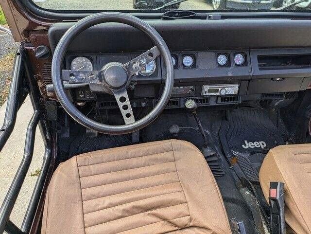 Used 1989 Jeep Wrangler 4WD image 11