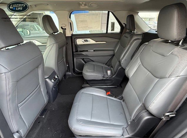 New 2026 Ford Explorer Active w/ Active Comfort Package AWD/4WD image 13