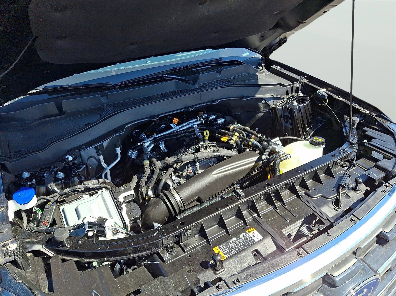 Used 2025 Ford Explorer Active image 27