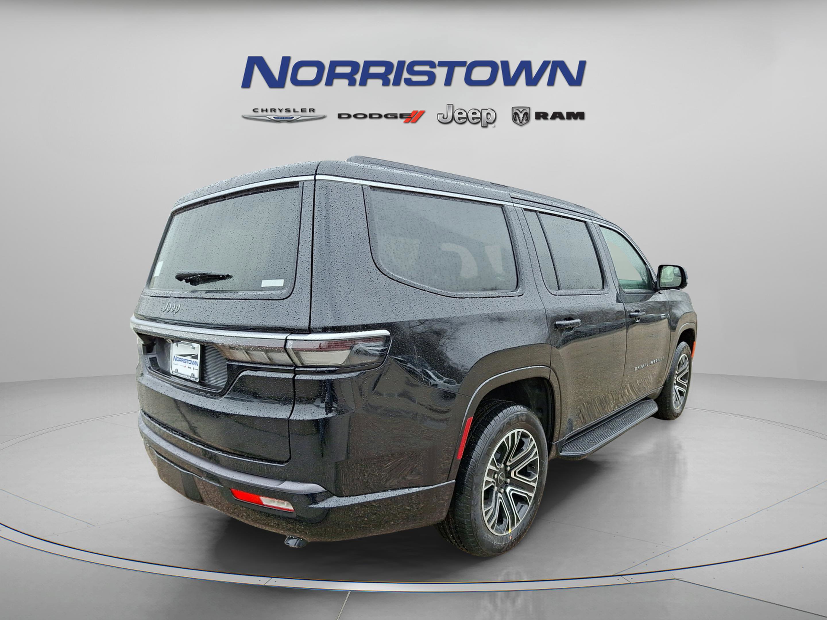 New 2026 Jeep Grand Wagoneer 4WD w/ Premium Group I image 4