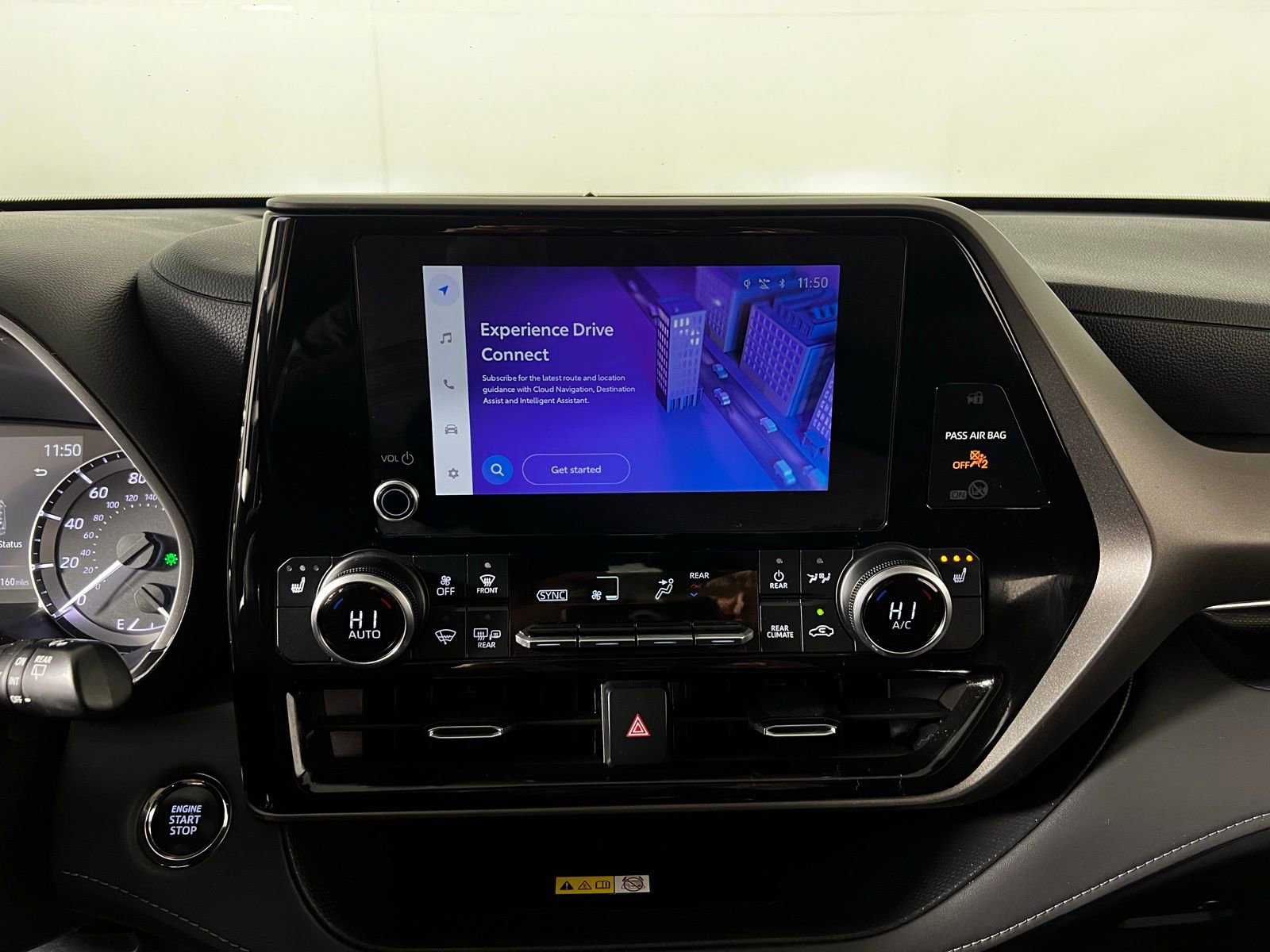 Certified 2023 Toyota Highlander XLE image 18