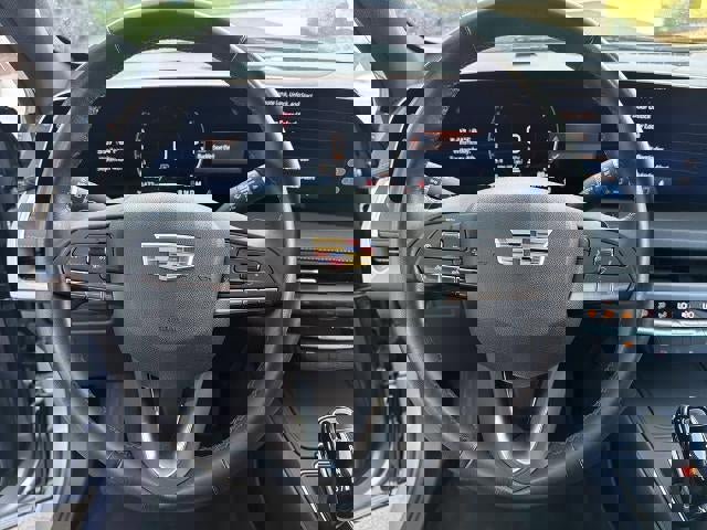 Used 2025 Cadillac XT4 Premium Luxury FWD image 26