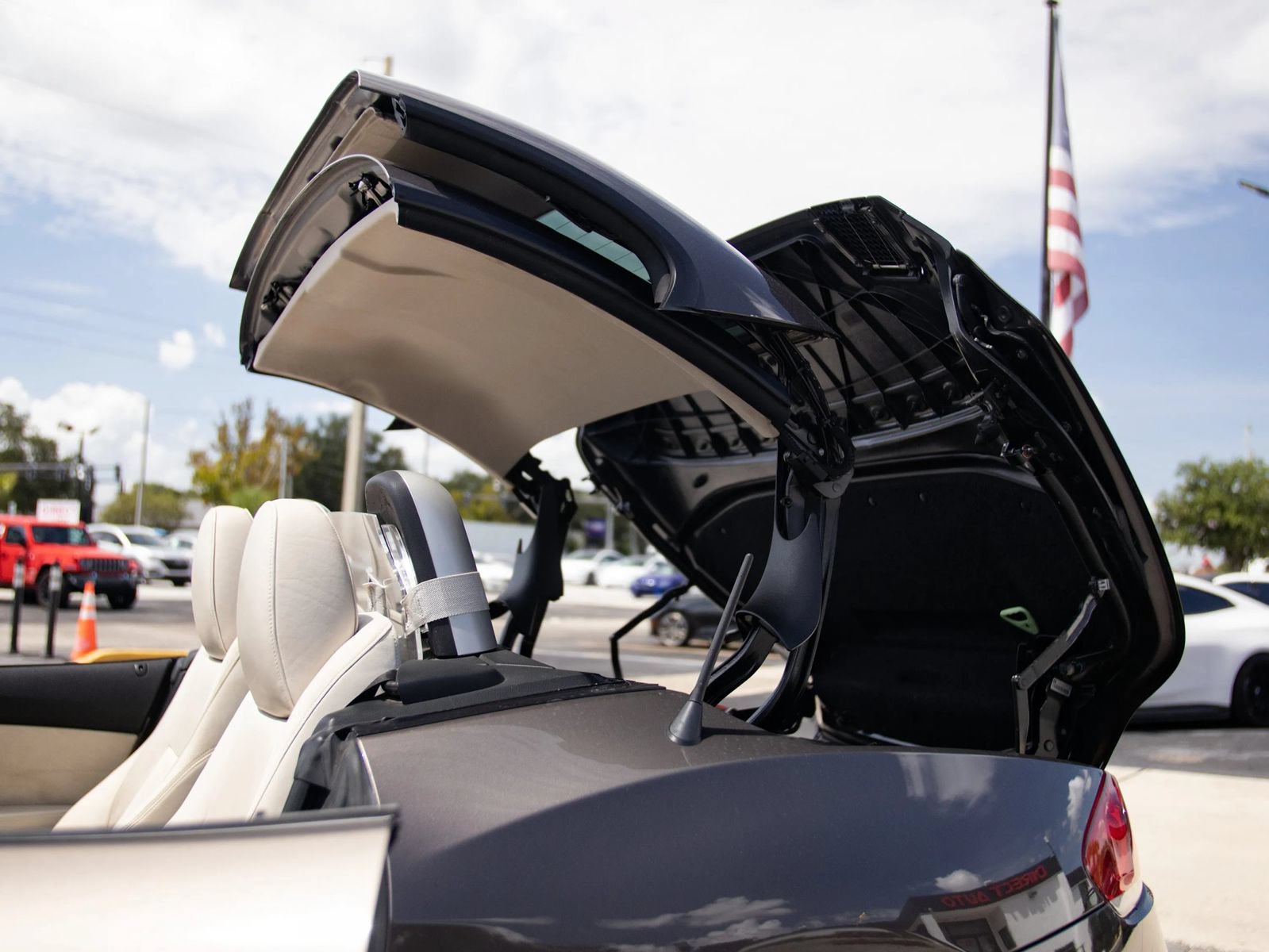 Used 2011 BMW Z4 sDrive30i RWD image 10