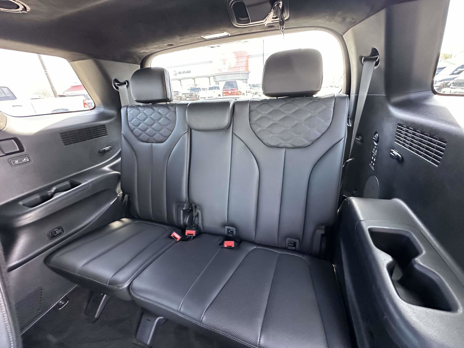 Used 2020 Hyundai Palisade Limited image 27