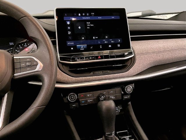 Used 2024 Jeep Compass Sport AWD/4WD image 6