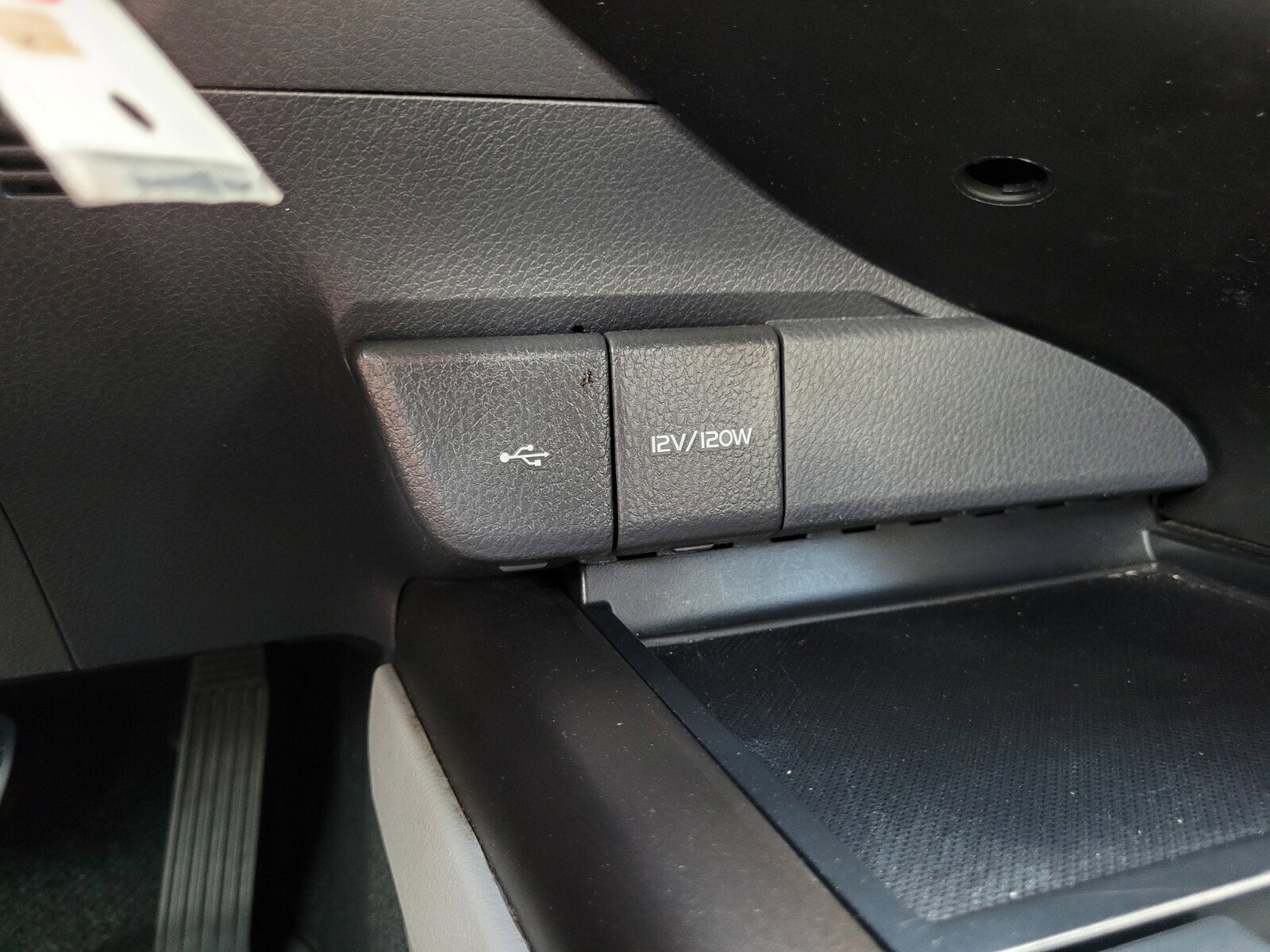 Certified 2024 Toyota Camry SE image 27