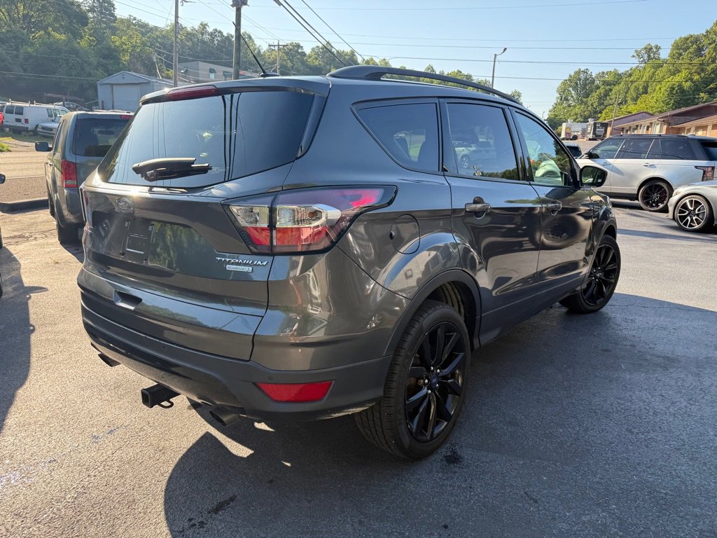 Used 2017 Ford Escape Titanium image 30