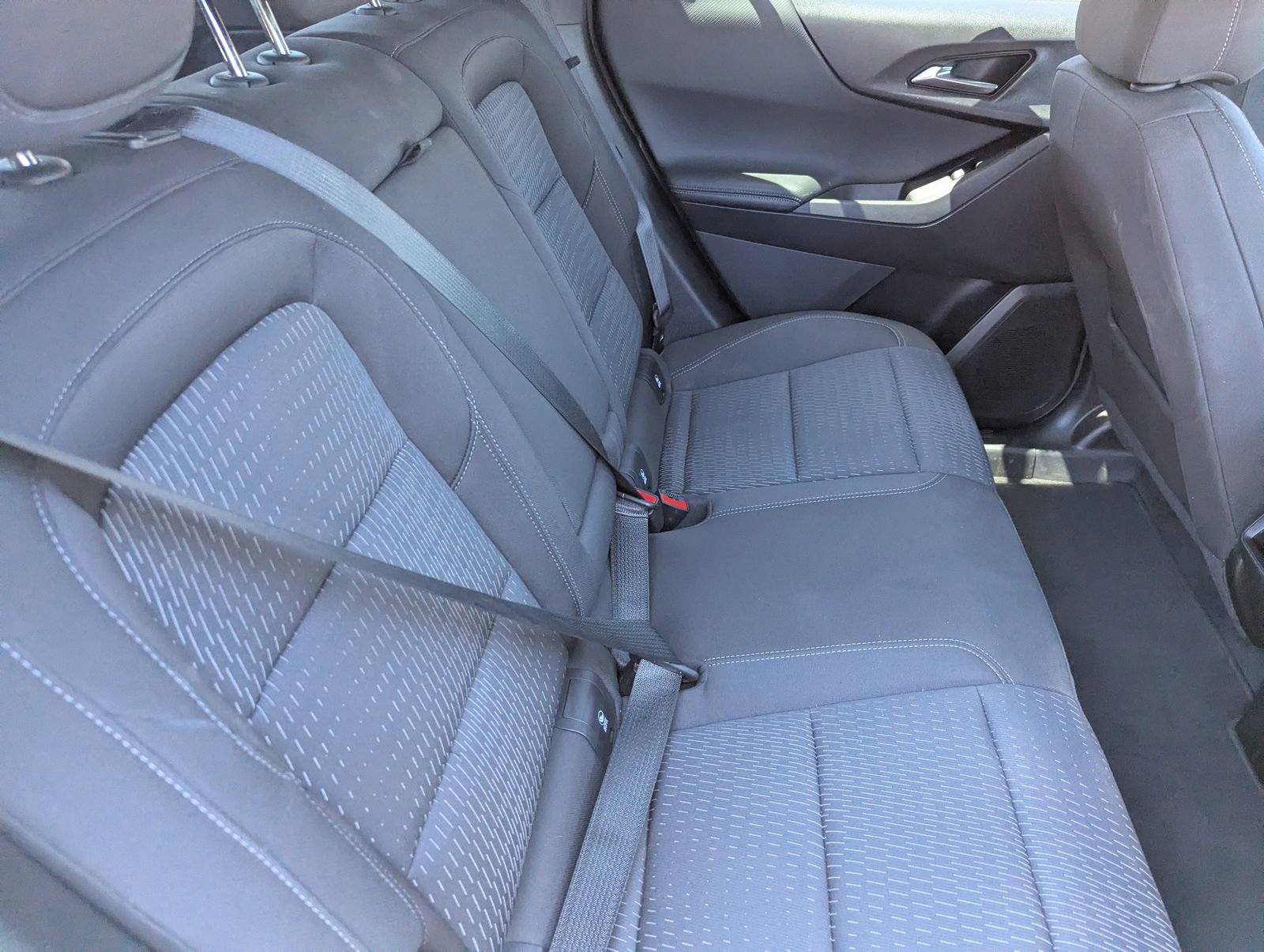 Used 2025 Chevrolet Equinox LT AWD/4WD image 13