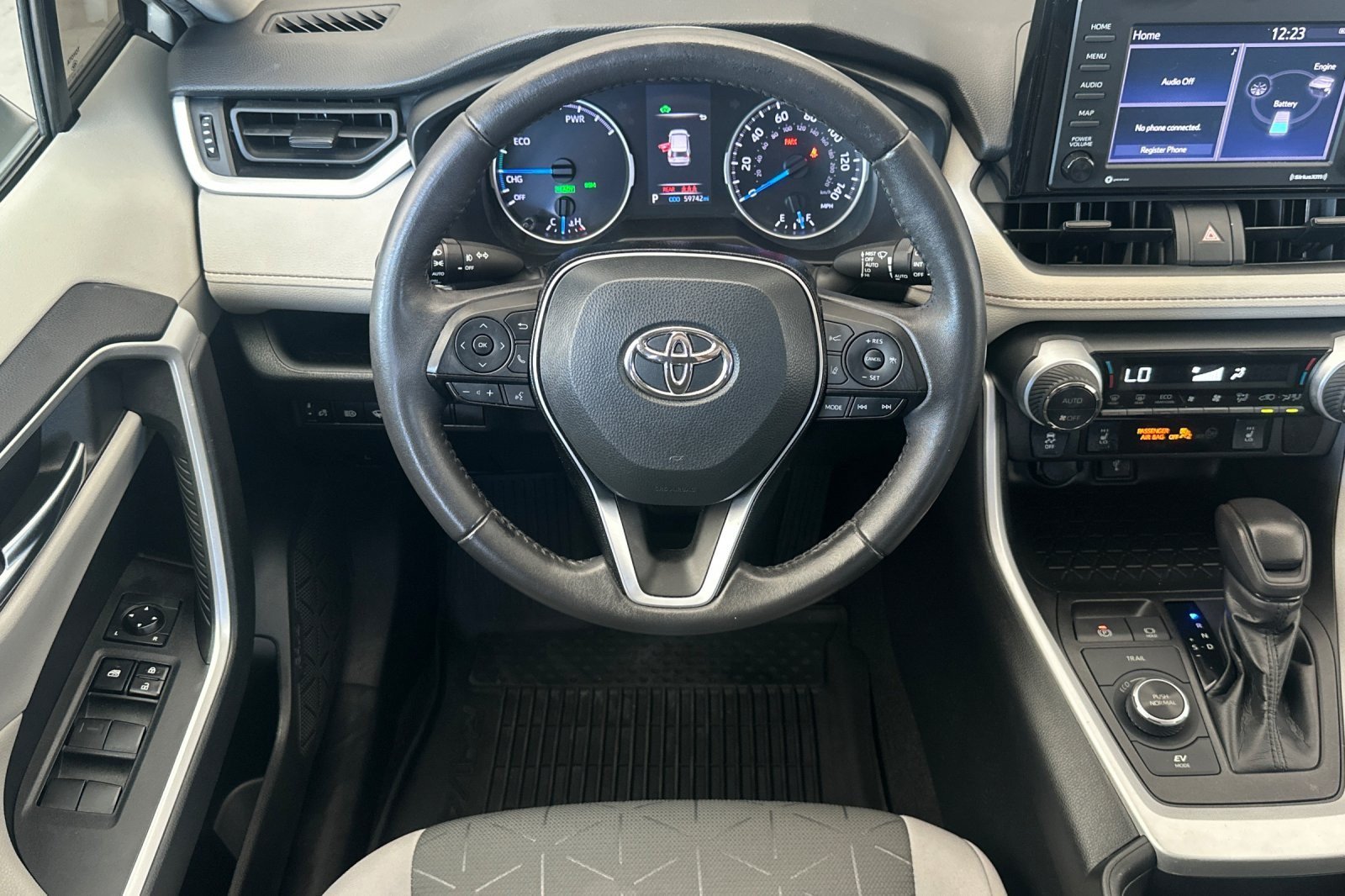 Used 2021 Toyota RAV4 XLE w/ XLE Grade Weather Package AWD/4WD image 13