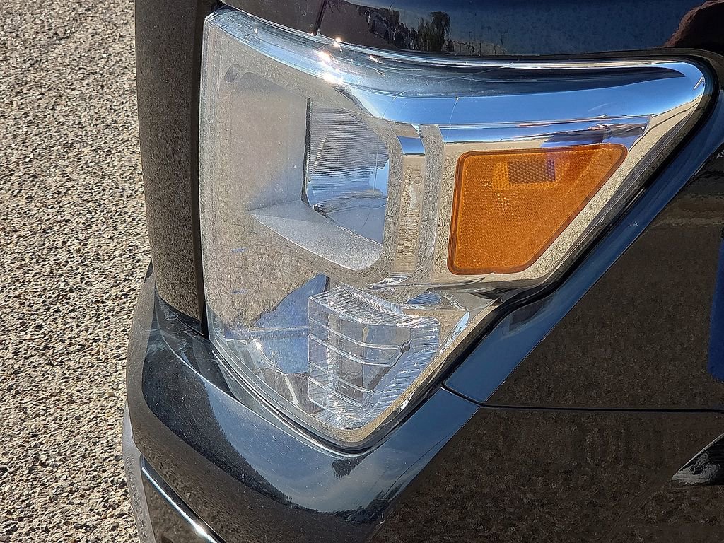 Used 2023 Nissan Titan SV image 11