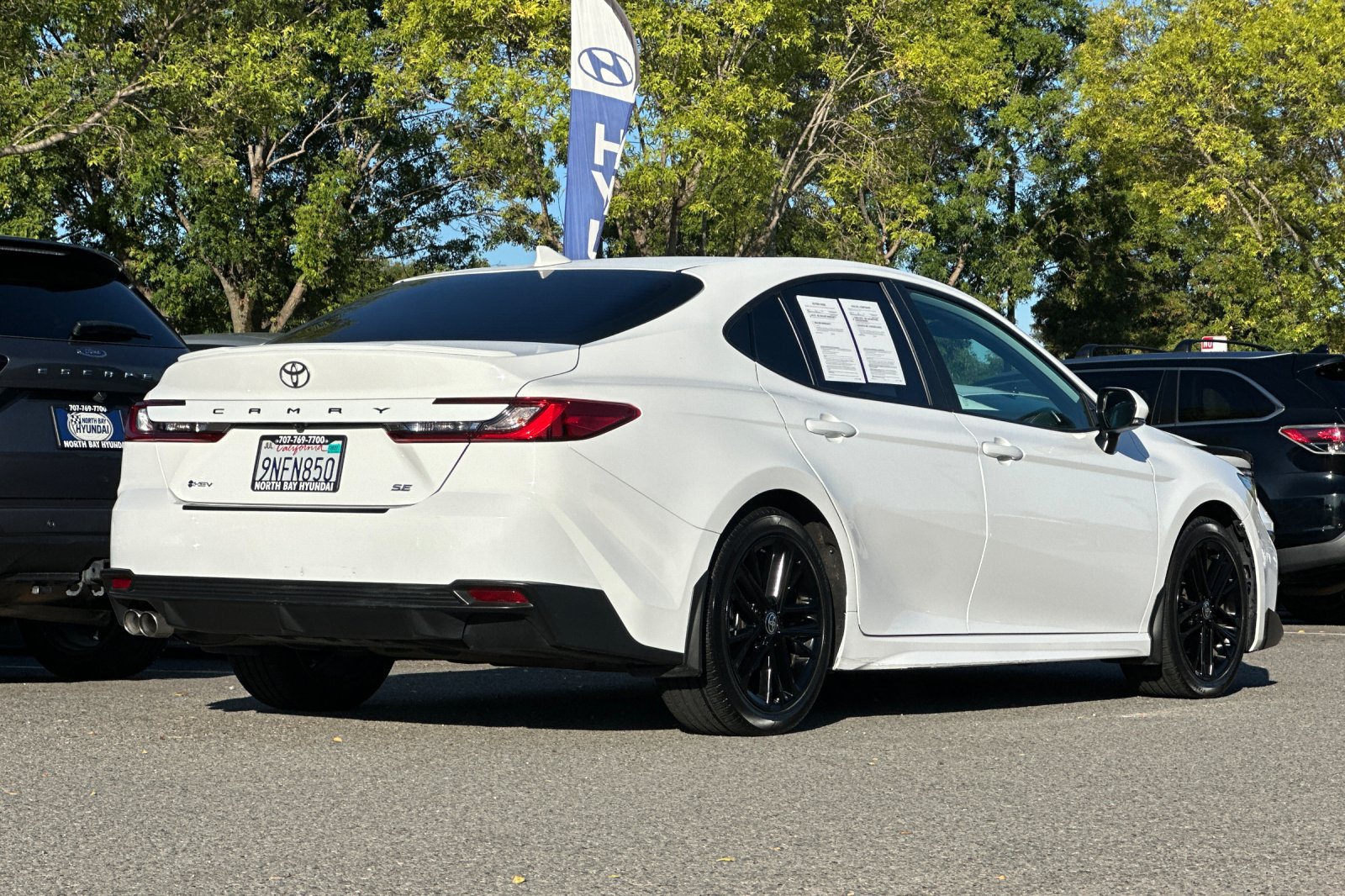 Used 2025 Toyota Camry SE w/ Multimedia Upgrade Package FWD image 4