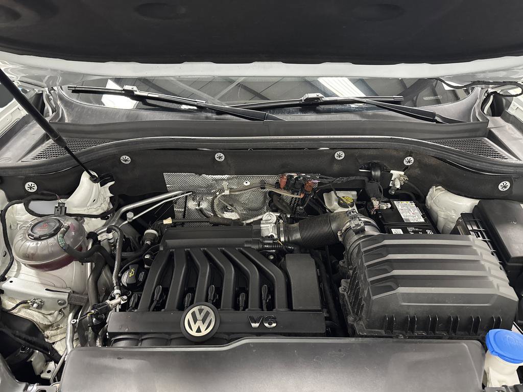 Used 2021 Volkswagen Atlas Cross Sport SE w/ Panoramic Sunroof Package image 36