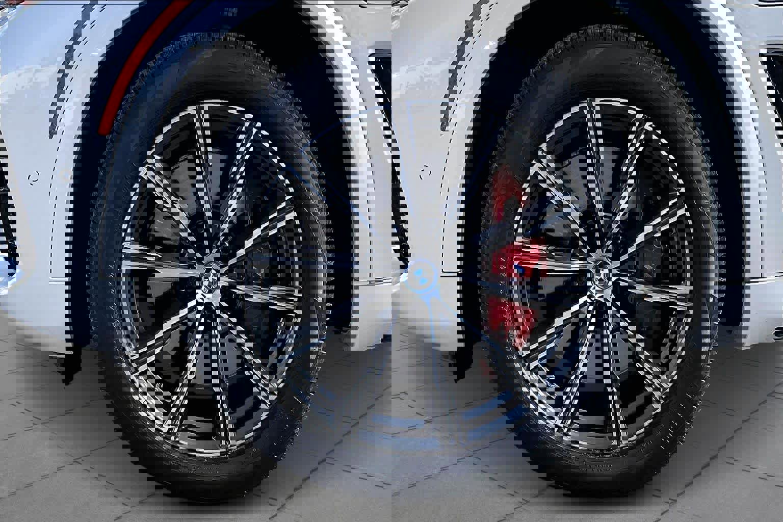 Certified 2023 BMW X5 xDrive45e w/ Executive Package image 11