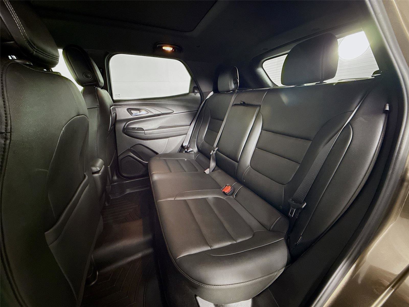 Used 2021 Chevrolet TrailBlazer ACTIV w/ Sun and Liftgate Package image 25