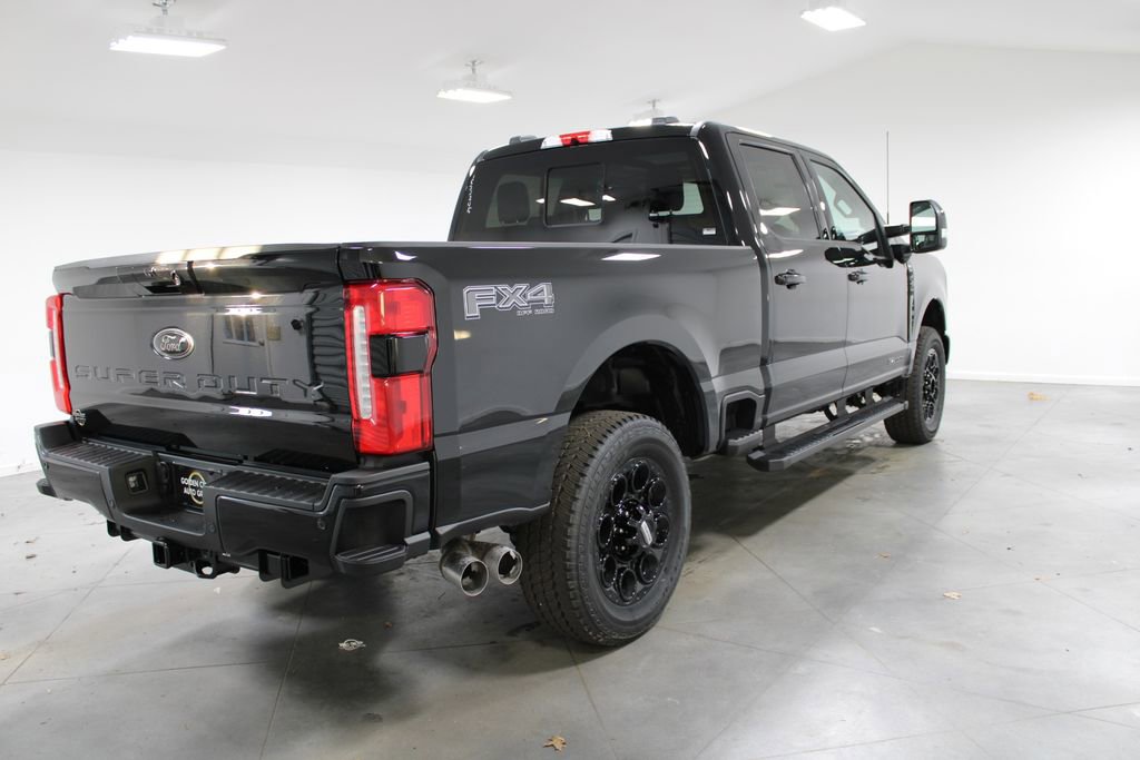 New 2026 Ford F250 Lariat w/ Black Appearance Package image 8
