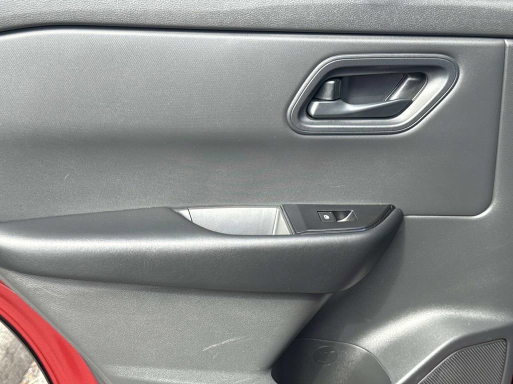 Certified 2025 Nissan Rogue S image 12