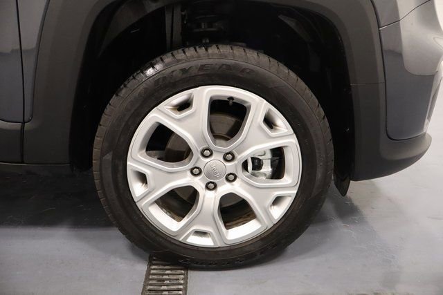 Certified 2022 Jeep Renegade Limited image 26
