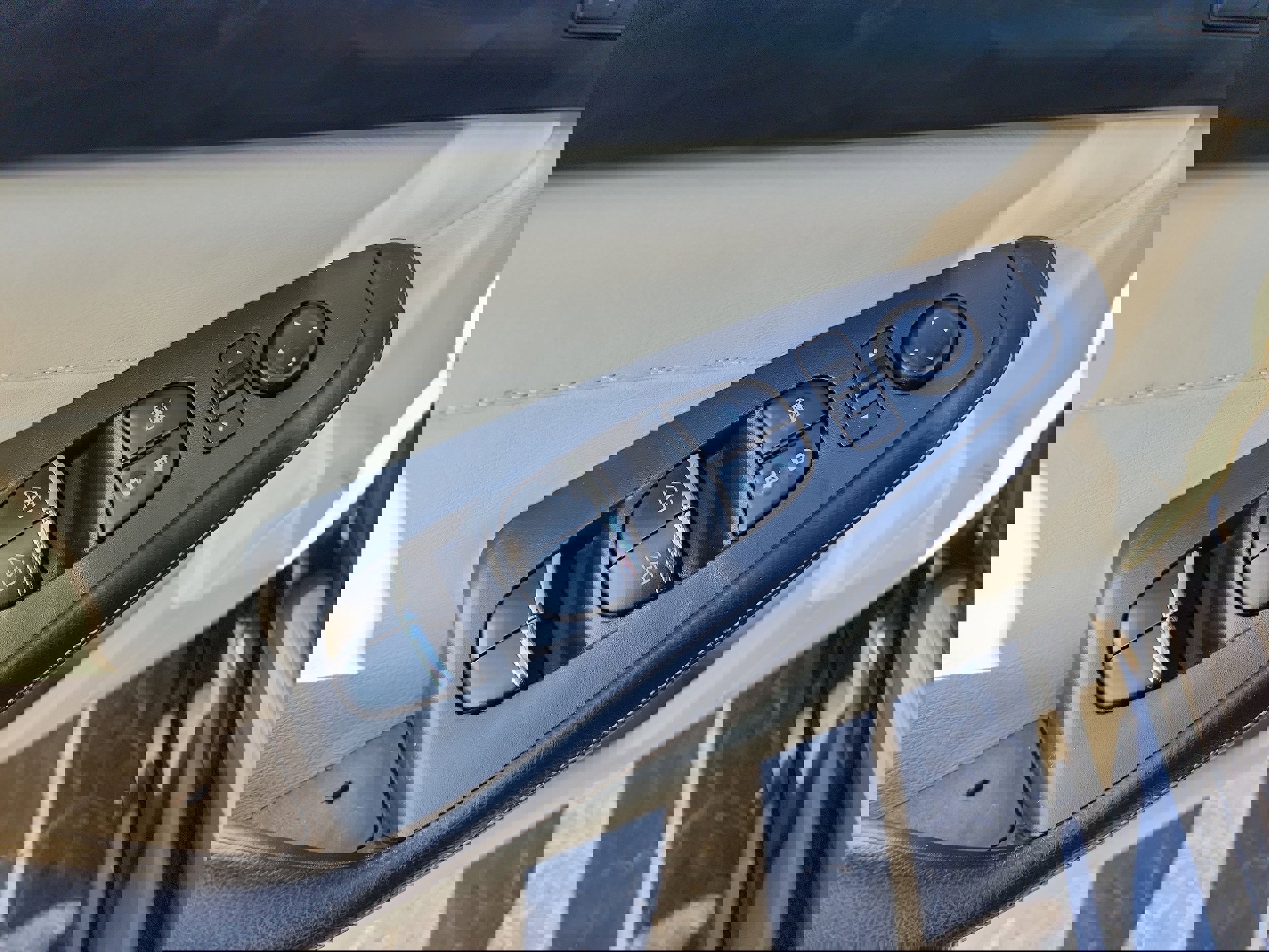 Used 2021 Nissan Maxima Platinum w/ Sport Mat Group image 14