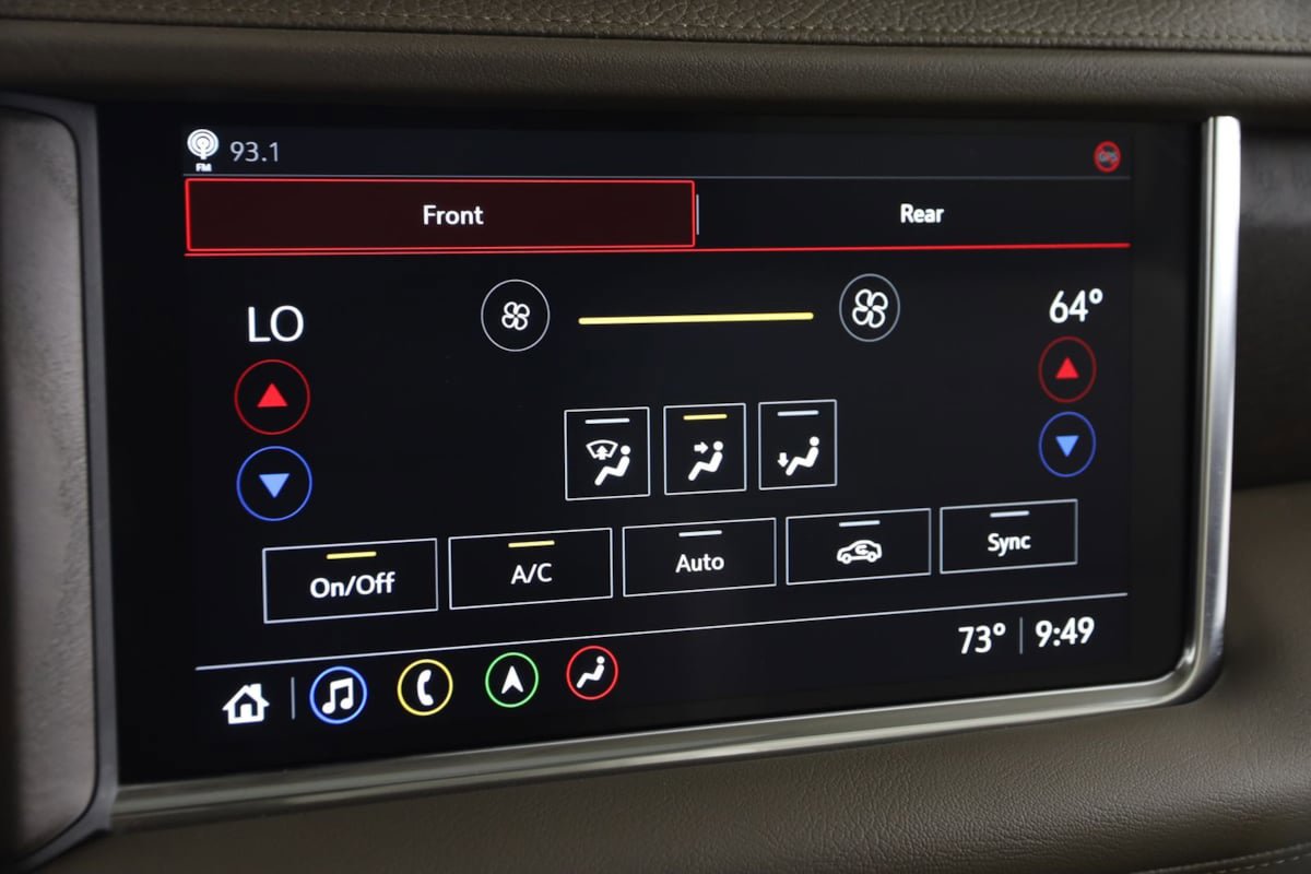 Used 2021 GMC Yukon XL Denali w/ LPO, Illumination Package AWD/4WD image 35