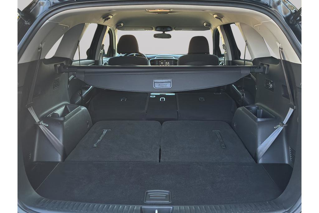 Used 2019 Kia Sorento S image 9