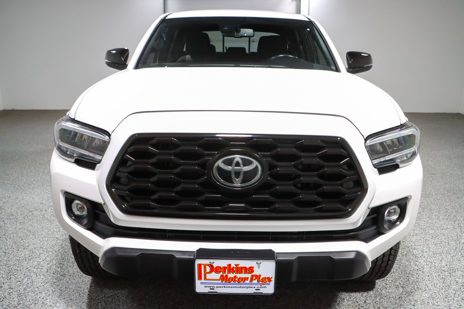 Used 2023 Toyota Tacoma TRD Off-Road AWD/4WD image 4