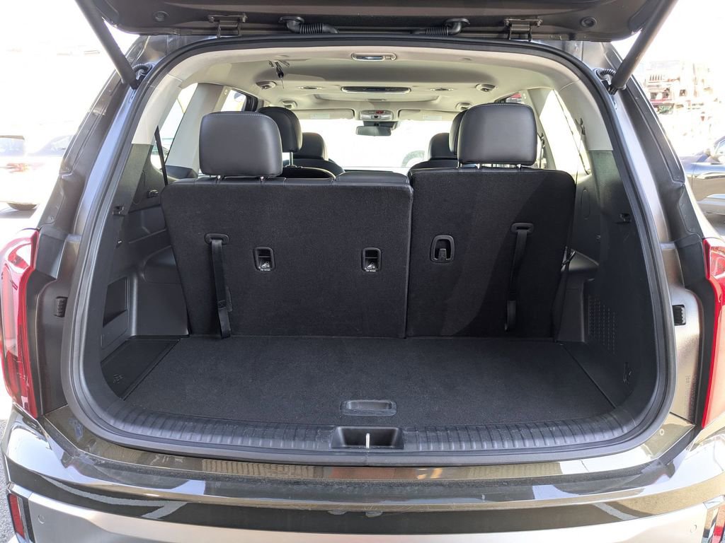 Used 2025 Kia Telluride S image 31