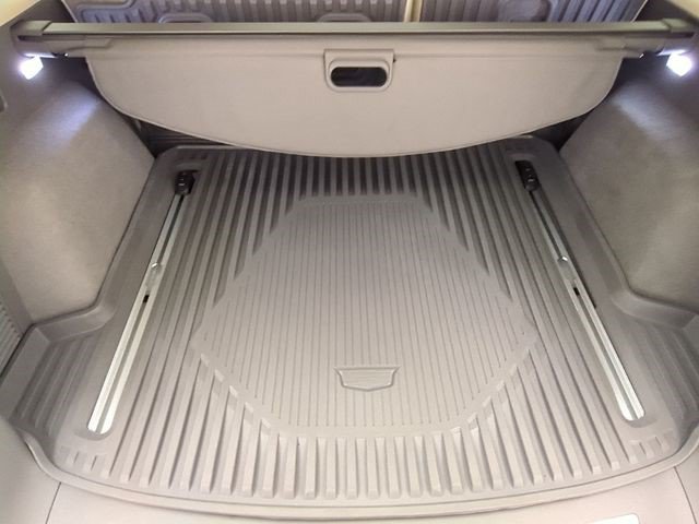 Certified 2024 Cadillac XT5 Premium Luxury w/ LPO, Floor Liner Package AWD/4WD image 28