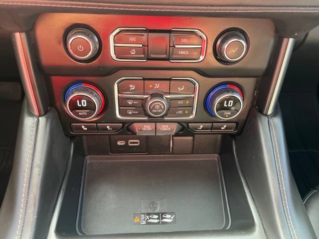 Used 2022 Chevrolet Tahoe LT w/ Luxury Package RWD image 32
