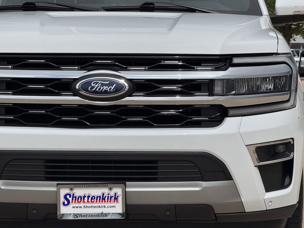 Used 2024 Ford Expedition Max Limited image 8