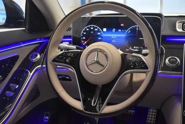 Used 2025 Mercedes-Benz S 580e 4MATIC Sedan image 24
