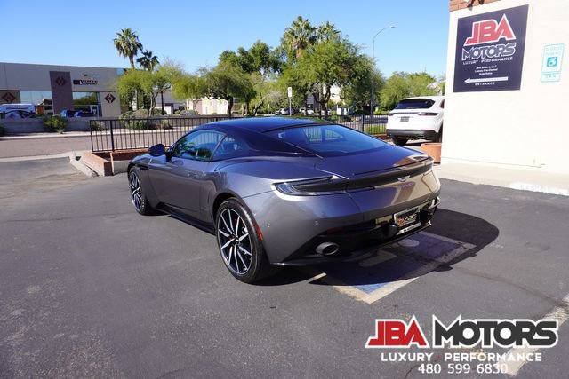 Used 2020 Aston Martin DB11 Coupe image 32