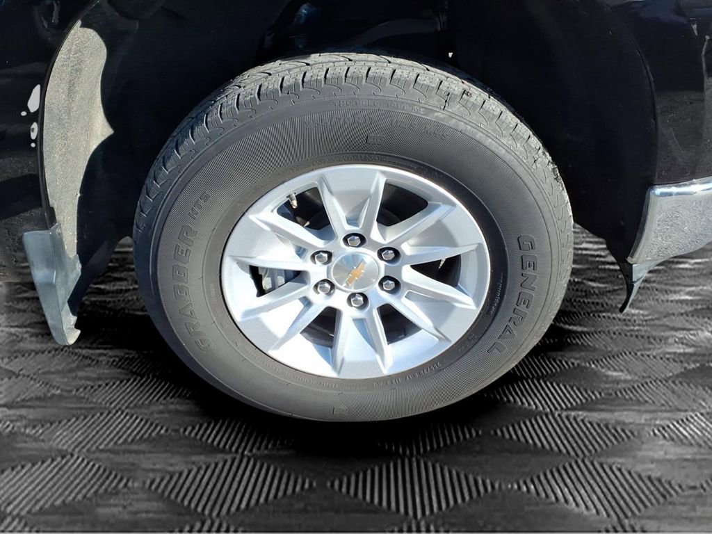 Used 2025 Chevrolet Silverado 1500 LT image 7