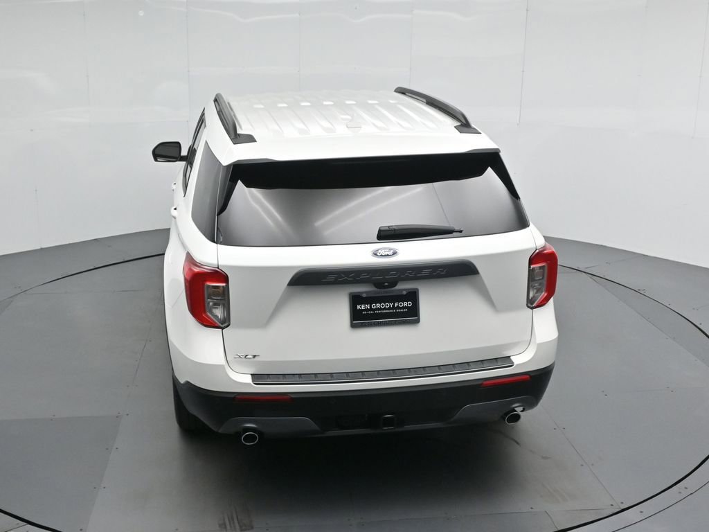 Used 2023 Ford Explorer XLT w/ Equipment Group 202A RWD image 40
