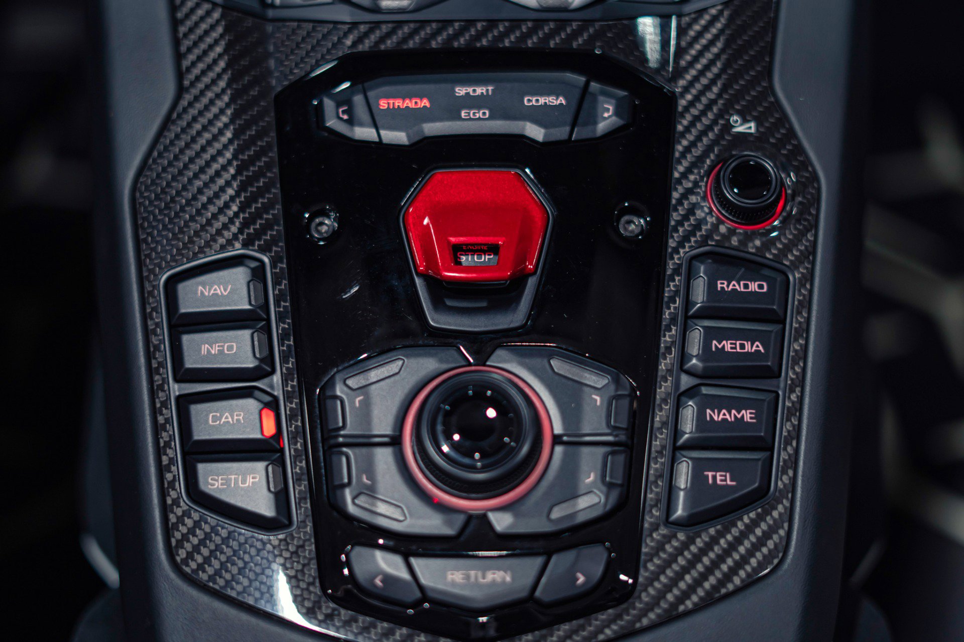 Used 2020 Lamborghini Aventador SVJ AWD/4WD image 26