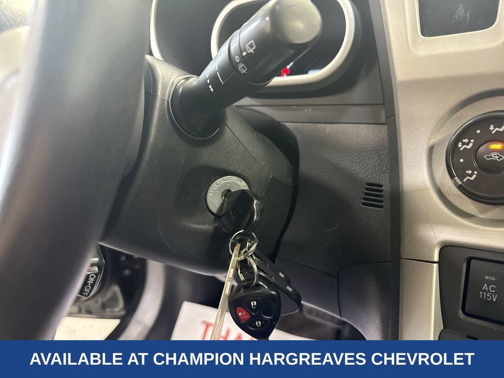 Used 2009 Pontiac Vibe w/ Sun And Sound Package FWD image 22