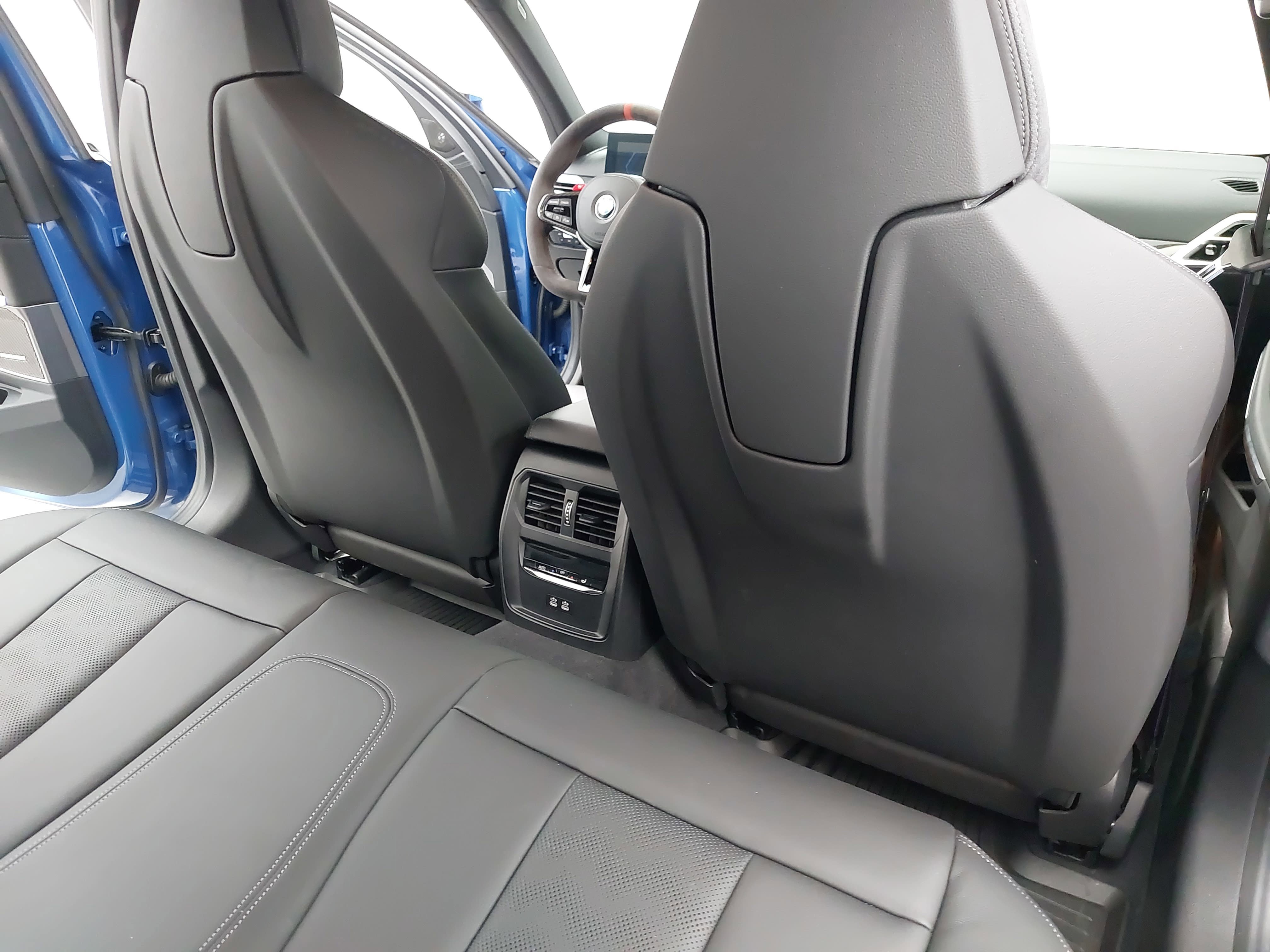 Used 2025 BMW M3 w/ Executive Package RWD image 13