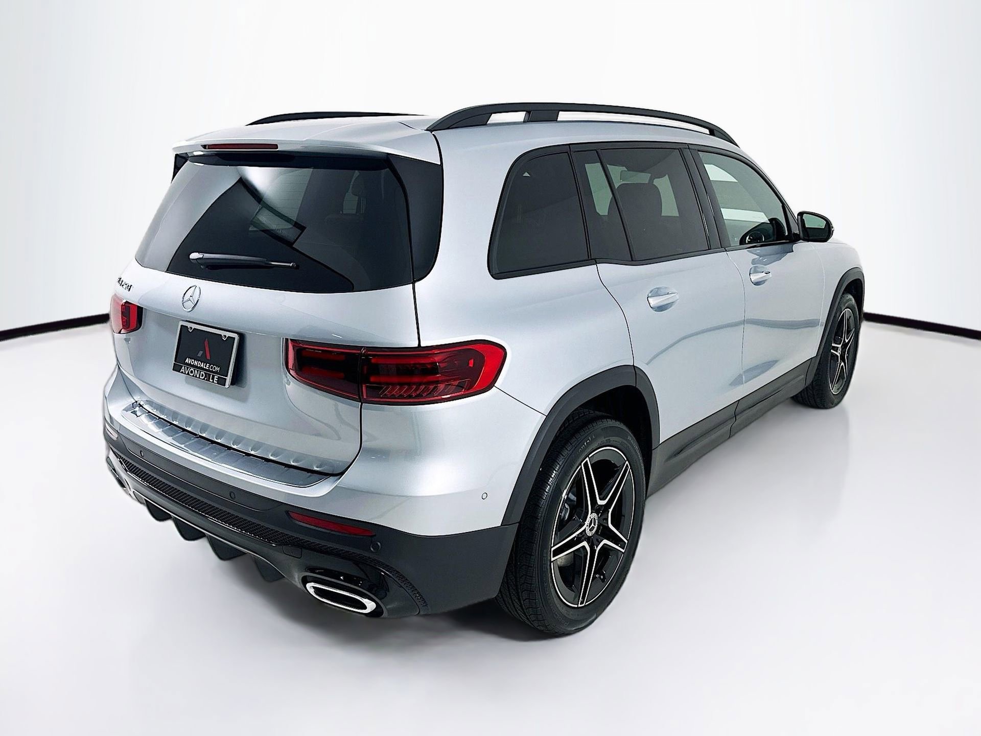 New 2026 Mercedes-Benz GLB 250 image 8