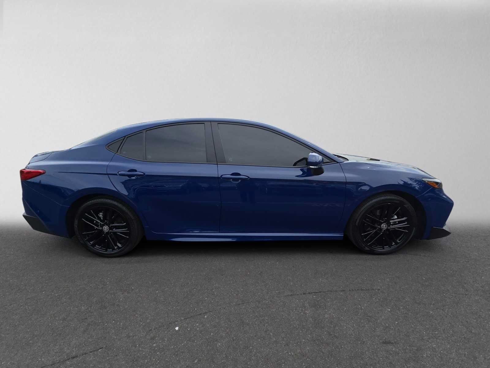 Used 2025 Toyota Camry SE w/ Multimedia Upgrade Package FWD image 2