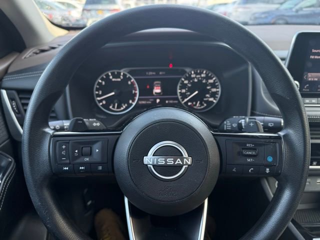 Used 2023 Nissan Rogue SV image 23