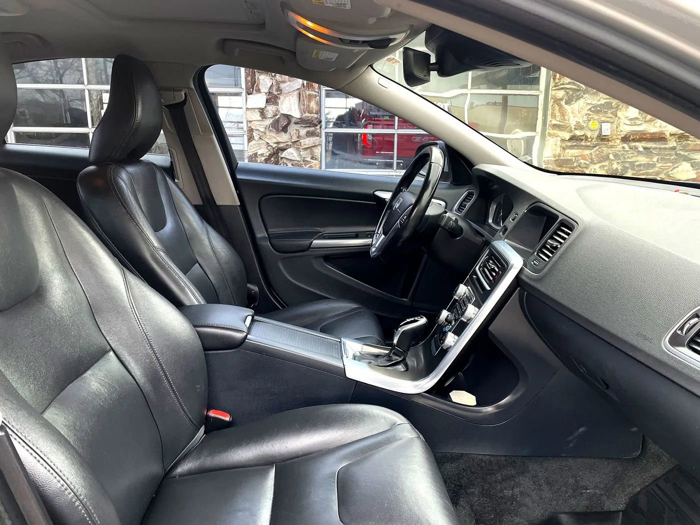 Used 2015 Volvo S60 T5 Premier image 12