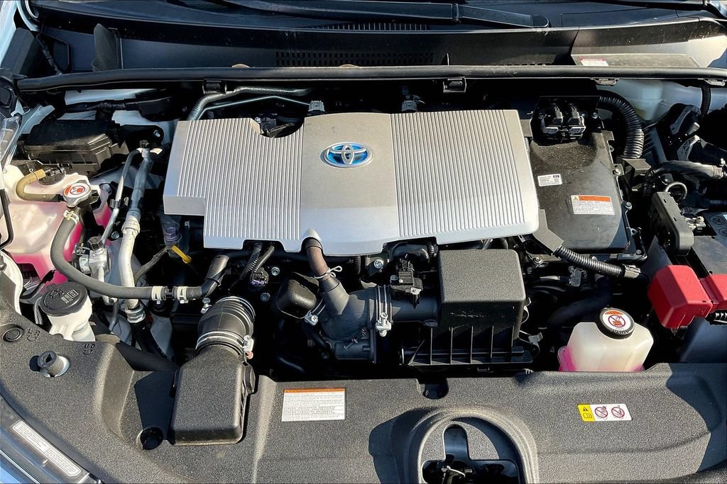 Used 2022 Toyota Prius LE FWD image 18