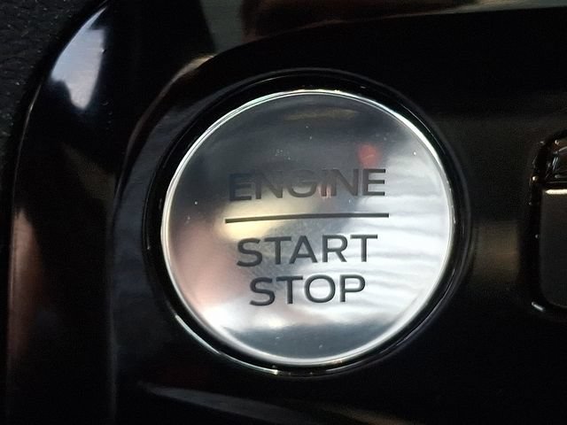 Used 2023 Ford Escape ST-Line w/ Tech Pack #1 AWD/4WD image 24