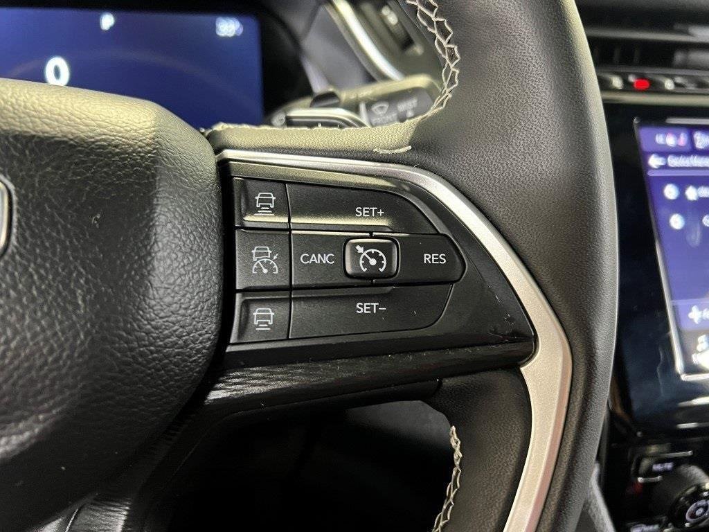 Used 2024 Jeep Grand Cherokee Altitude image 35