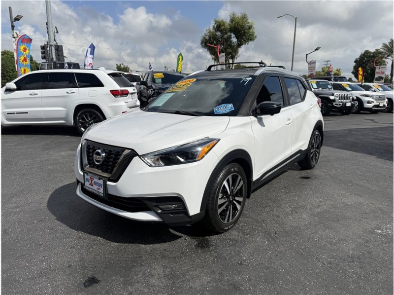 Used 2020 Nissan Kicks SR w/ SR Premium Package image 51