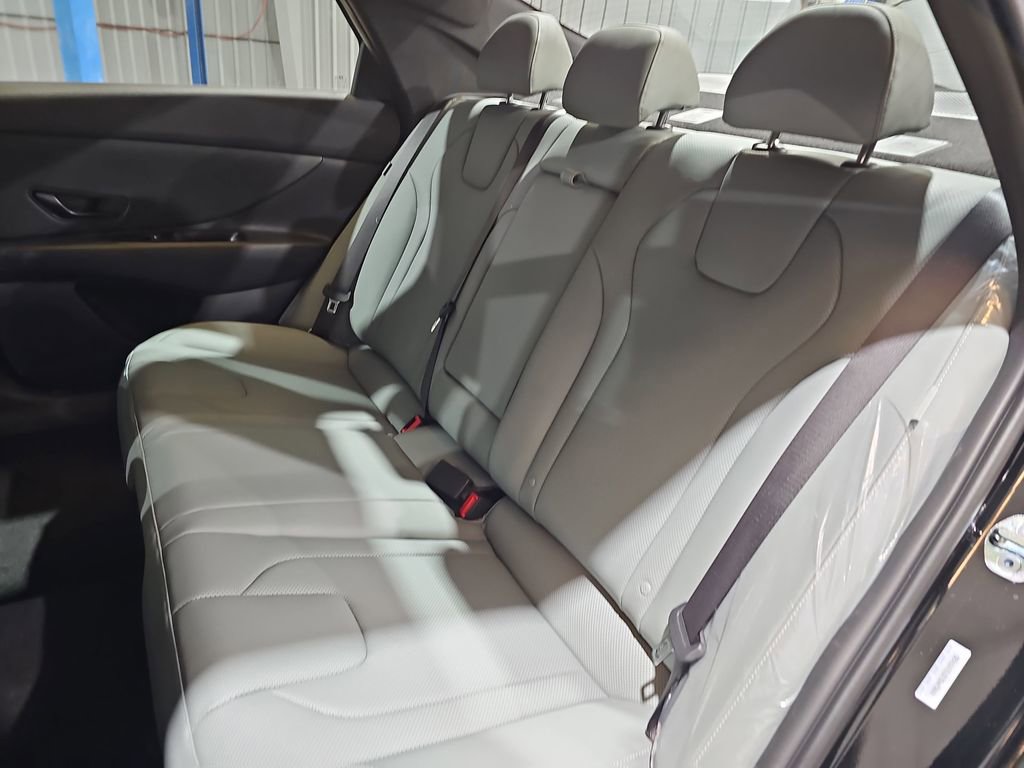 New 2026 Hyundai Elantra Limited image 13